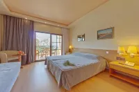 Possidi Holidays Resort & Suite Hotel - Parkplatz