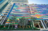 Suites at SLS Lux Brickell Managed by CE - Infinity Pools