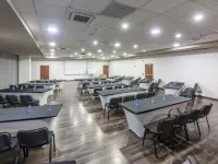 City Express Junior by Marriott Bogota Aeropuerto Hotels near Engativa