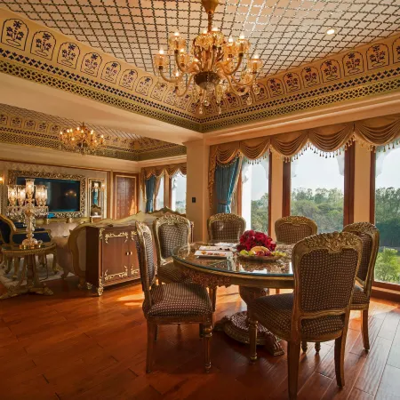 Radisson Blu Udaipur Palace Resort & Spa