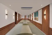 Lemon Tree Hotel, Rajkot Hotels in Раджкот