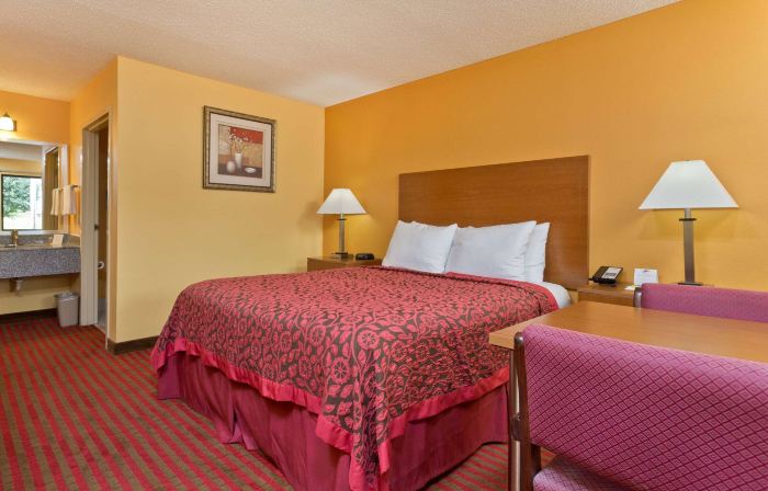 Days Inn by Wyndham Franklin