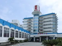 Nangoku Hotel - Pools