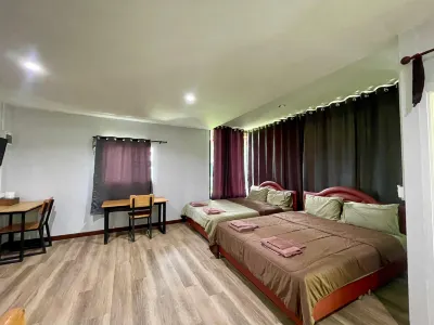 Rong-Ka-Fair Hotell i Khlong Muang