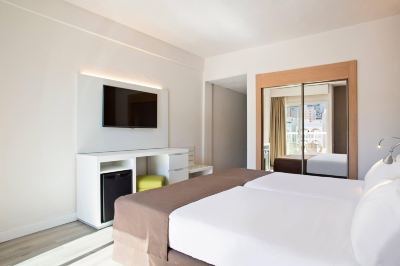 Sol Room With Pool View Sol Pelicanos Ocas Photo