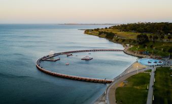 Holiday Inn & Suites Geelong