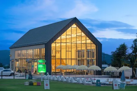 Gyeongju Glamping Caravan Bamboo Sound Camping Site Отели рядом с достопримечательностью «Яндон»