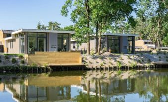 Modern Chalet with Garden, in Green Kempen