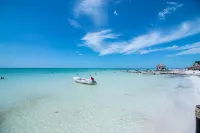 Amaite Beach Hotel - Airport Shuttle