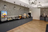 La Quinta Inn & Suites by Wyndham Santa Clarita - Valencia - breakfast