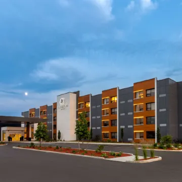 DoubleTree by Hilton Kingston