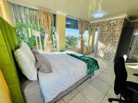 Honeyhills Excellence Resort F Отели рядом с достопримечательностью «Discovery Primary School Full Service School»