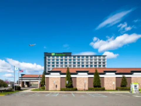 Holiday Inn NEWARK INTERNATIONAL AIRPORT by IHG Hotels in Newark