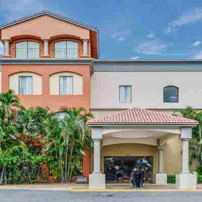 Fiesta Inn Colima Hotel Exterior