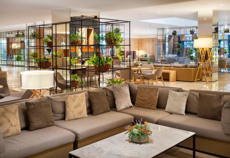 더 레벨 앳 멜리아 세비야 수영장