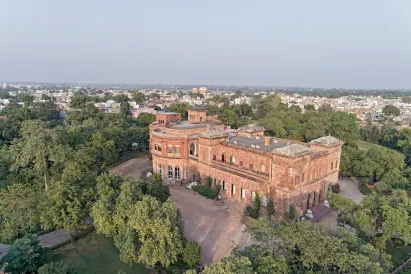 Raj Niwas Palace