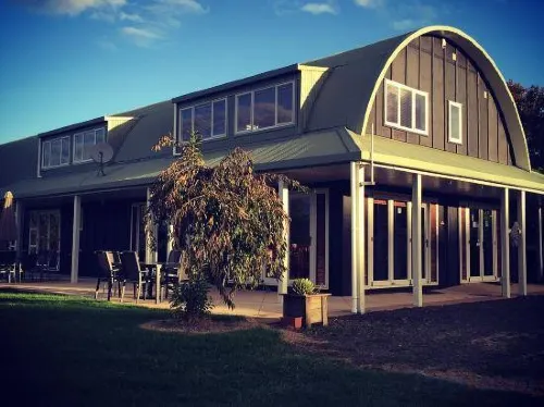 Lavender Hill Hotels in Waimauku