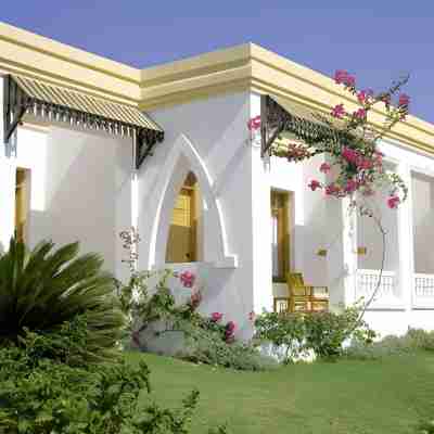 Club Reef Resort & Spa Hotel Exterior