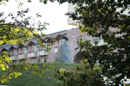 Writers Hotel Отели рядом с достопримечательностью «Горнолыжный курорт Цахкадзор»