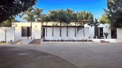 Hotel Casa María Hoteles cerca de Quinta danishe