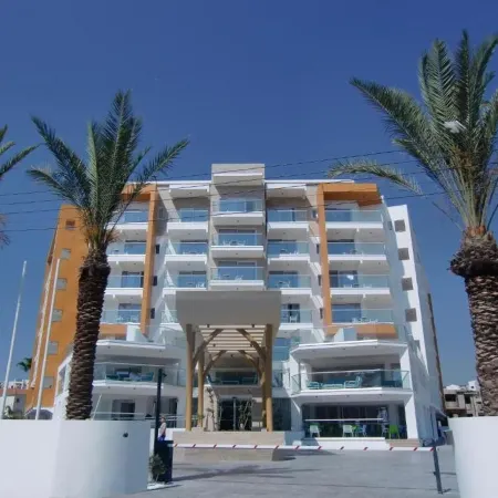 Captain Pier Hotel