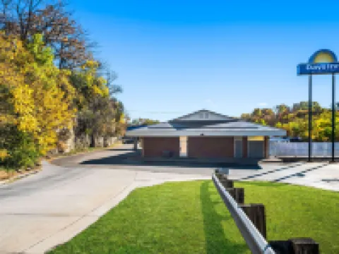 Days Inn by Wyndham Dubuque Hoteles en Dubuque