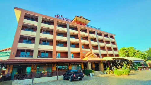 Rayong Lanna Hotel Hotels in Rayong