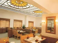 هوتل أباد بلازا Hotels near بولغاتي