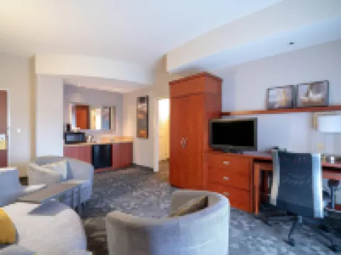 Courtyard by Marriott Salisbury ソールズベリーのホテル