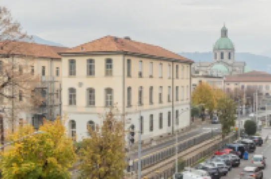 V Suite on Lake Como by Rent All Como