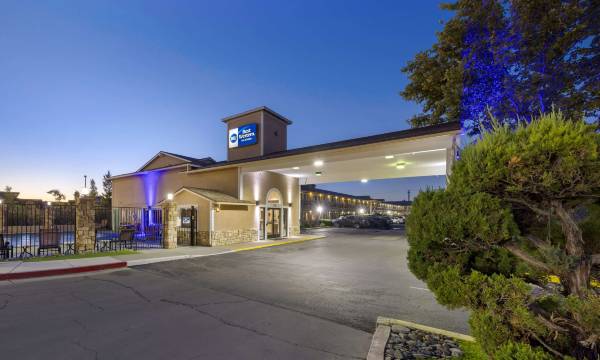 Best Western Fallon Inn Suites