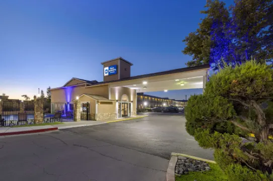 Best Western Fallon Inn  Suites