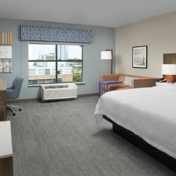 Hampton Inn Baltimore-Downtown-Convention Center Hotels near Westsude