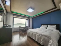 Wando Seville - Motels