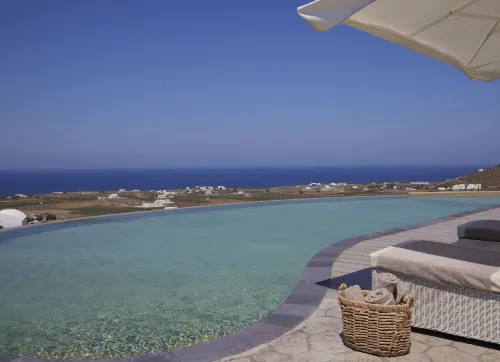 Danae Suites Santorini