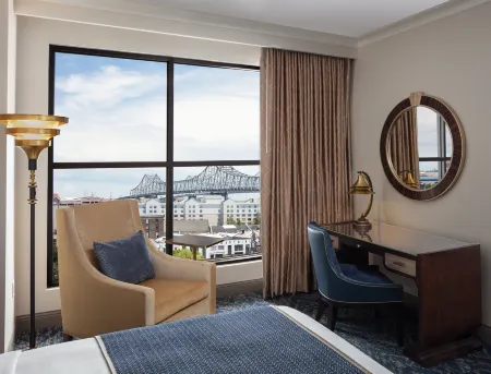 The Higgins Hotel New Orleans, Curio Collection by Hilton