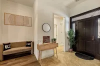 The Woodbriar, close to Hard Rock Casino, downtown Tulsa/BOK + patio w/fire pit Hotels in Catoosa