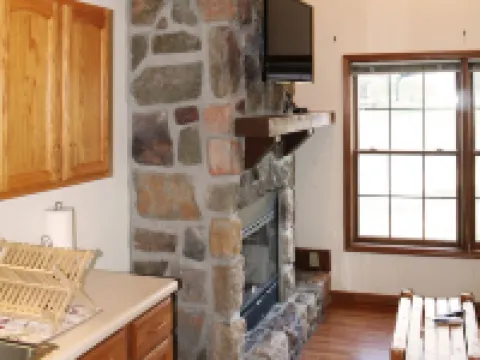 3  Minutes to Giant City - 6 Minutes to SIU - 4 Minutes to Shawnee Winetrail! Hotels in Makanda