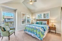 Minutes to Deschutes River Trail with Hot Tub & Fire Pit! - Boutique