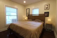 Large 3-bedroom bungalow near IU stadiums