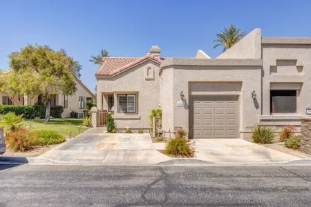 Two King 👑 Suites,🌴Cozy Palm Desert Home Getaway ❤ 2 Great for Extended Stays!