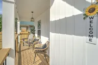 Boho West Villa • New 3Br • Hot Tub • Fire Pit • Games • 10 Min to Downtown