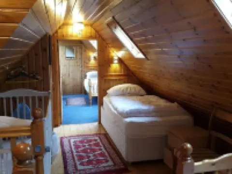 Morrone Cottage - Beautiful mountain cottage, large garden and wonderful views. Hotels in Ballater