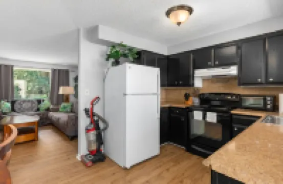 Edgewood Jungle Vibs Own unit A 에지우드 호텔