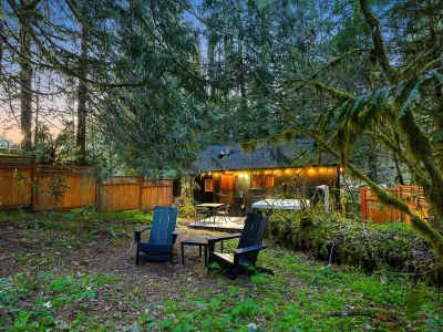 Thimbleberry Cabin near Mt. Hood with Hot Tub Các khách sạn gần Mount Hood National Forest