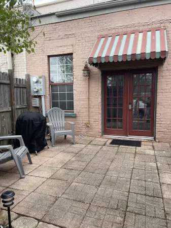 Historical Downtown Leesville/Fort Polk sleeps 4