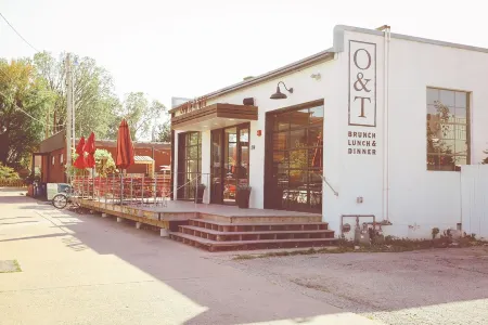 Steps to Downtown Bentonville