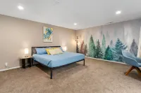 Theater, playground, gameroom, arcade, large dining room, 20mi to PDX, 3bd/2ba