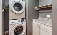 Cozy Pearland Getaway Home! Large backyard w/patio! 5 STAR REVIEWS.