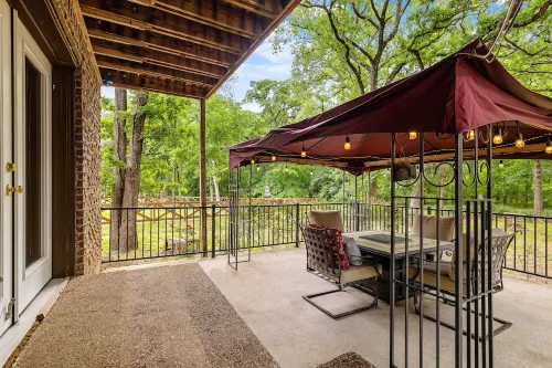 Relax at the 5-beds Woodland Vacation Home near Frisco